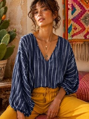 4/$15 Striped Navy V-Neck Balloon Sleeve Top - Women XL